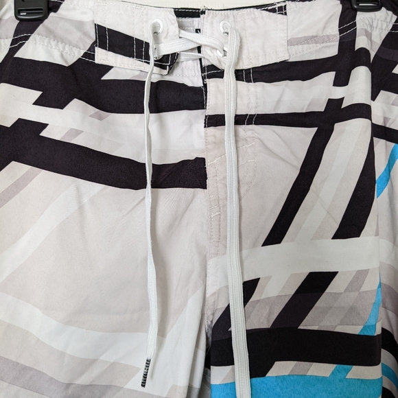 💦 O'Neill Board Shorts | Swimsuit | 32 - Picture 5 of 13